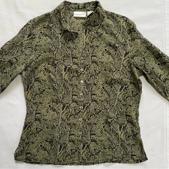 Worthington Silk Animal Print Vintage Buttoned Blouse M - Picture 5 of 10